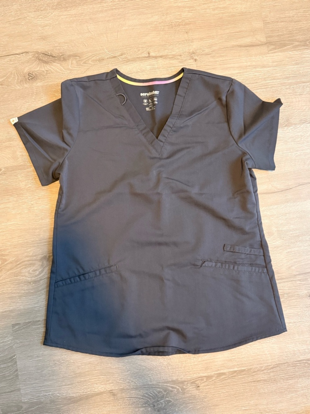 Gray Medical Scrub Set - Top & Drawstring Pants - Picture 2 of 7